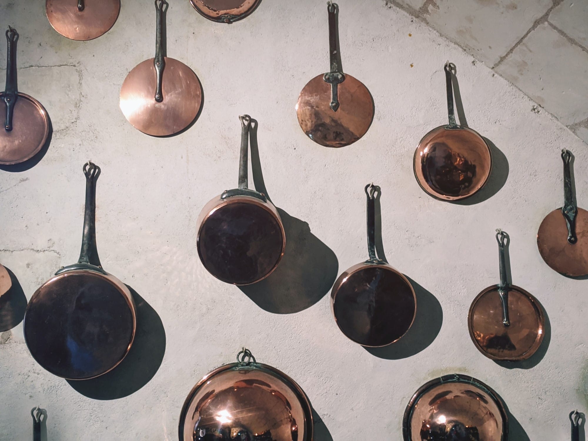 Can you use copper pans in ovens? - HomeDIYHQ